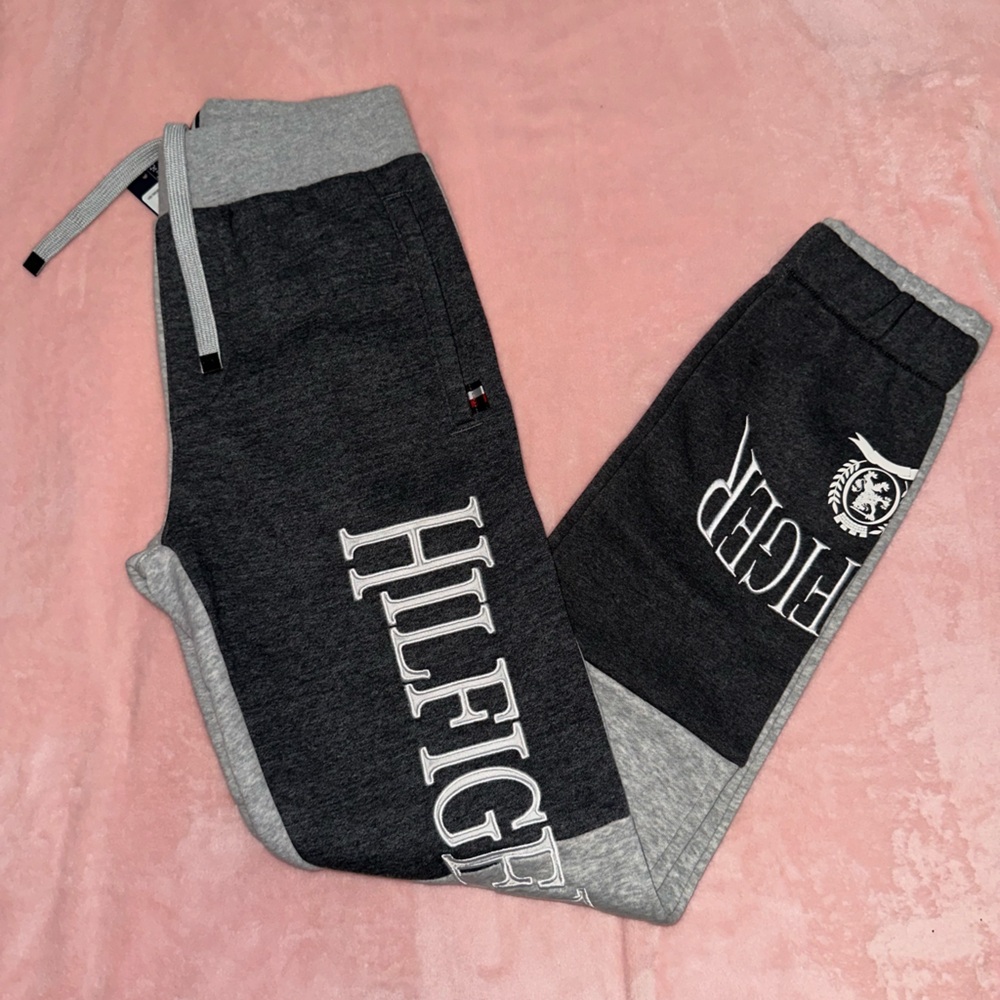 Tommy Hilfiger Gray Sweatpants with Cuffed Ankles